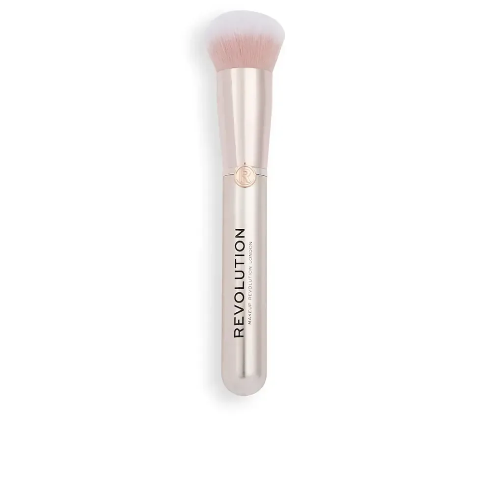 Revolution Make Up BLUFFING fundation brush #R7