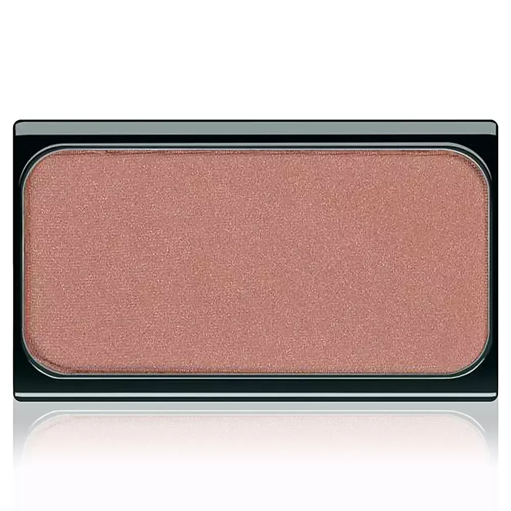 BLUSHER